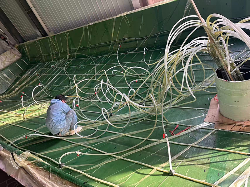 Lawada®, 유리 섬유 보트 선체에 진공 주입 기술을 채택하여 품질과 성능 향상